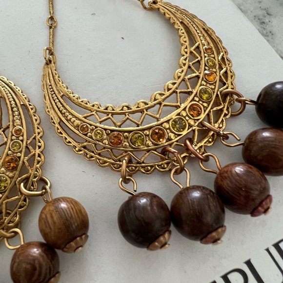 Banana Republic Earrings - Picture 3 of 4